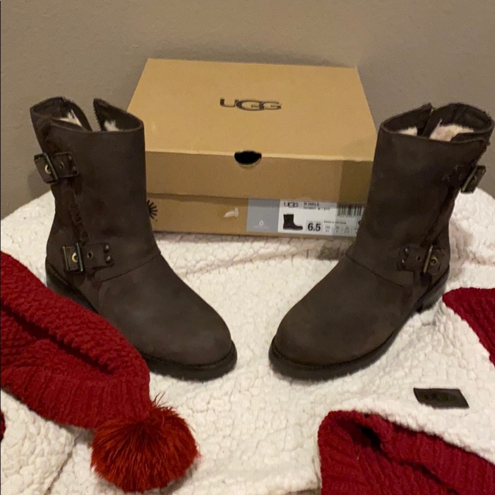 NWOT UGG NIELS Boots